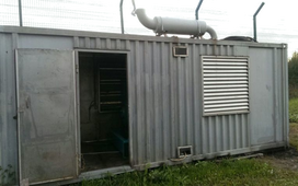 БУ дизельный генератор Cummins C550D5 в контейнере - фото